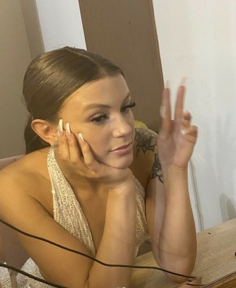 annalovesbanana schöne nette galerie