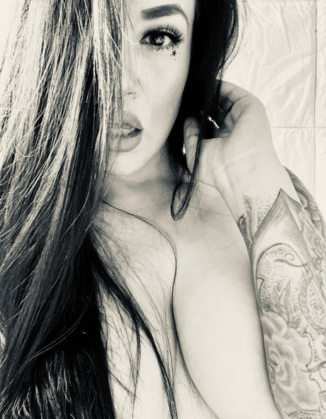 Shaul Guerrero hübsche erwachsene bilder