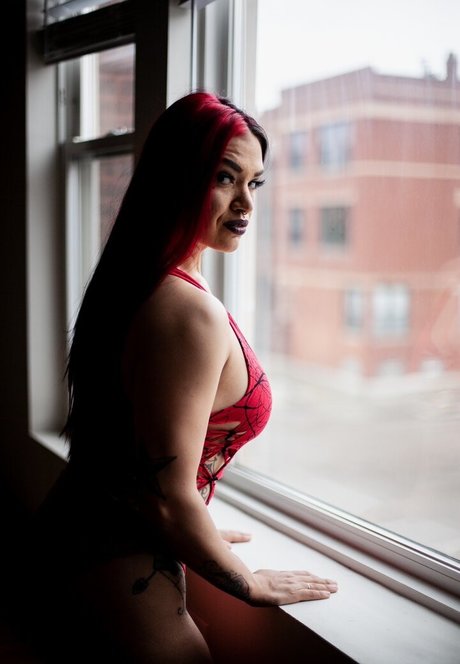 Shaul Guerrero nacktheit akt archiv