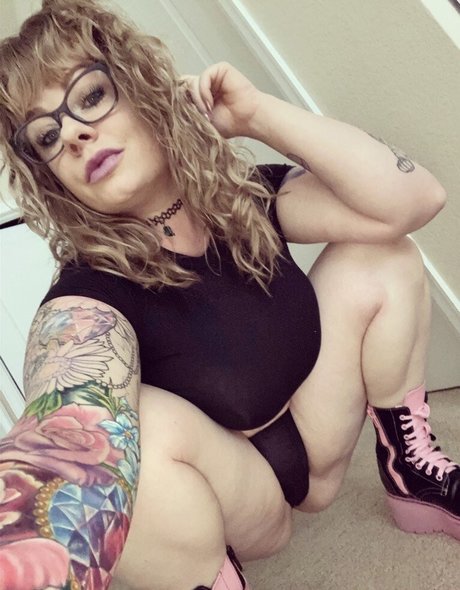 Miss lizzypink kostenlose akt bilder