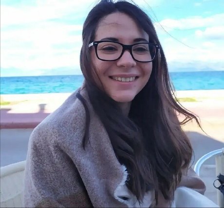 Athina Vraka erwachsene kunst galerie