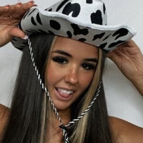 Lucie18 pornostar kunst bild