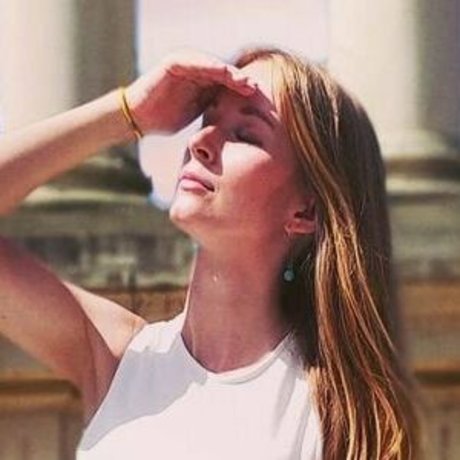 Duaffy M S hd nackt bild