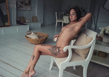 Pretty Mary schöne xxx galerien