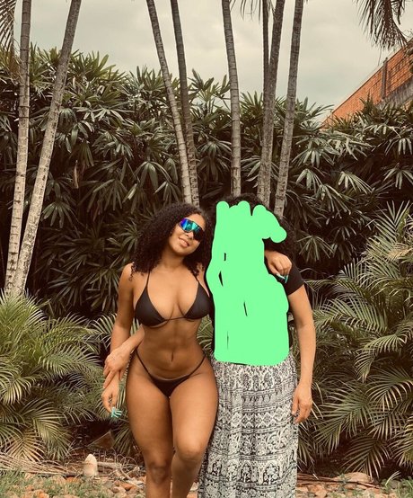 Vitoria Oliveira sexy perfekte galerie