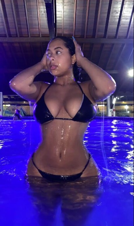 Vitoria Oliveira perfekte schöne bilder