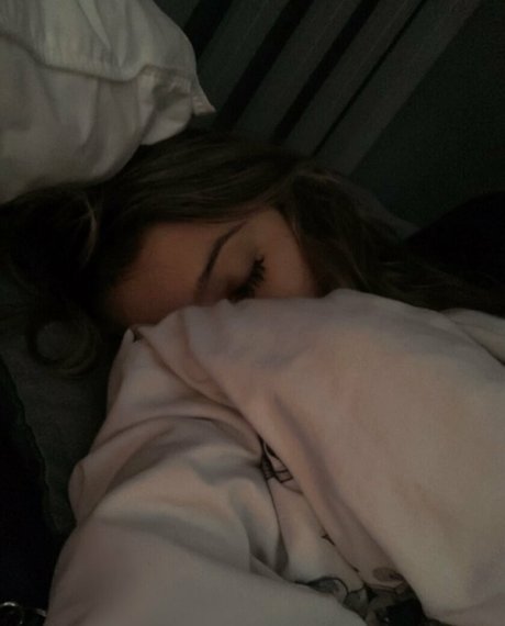 Zara Zahir erwachsene nackte galerien