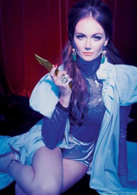 Andi Matichak schöne erwachsene galerien