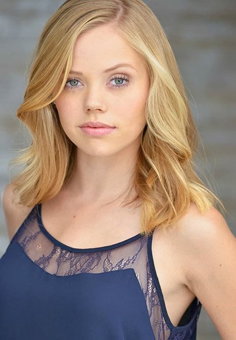 Annalisa Cochrane model nackt archiv