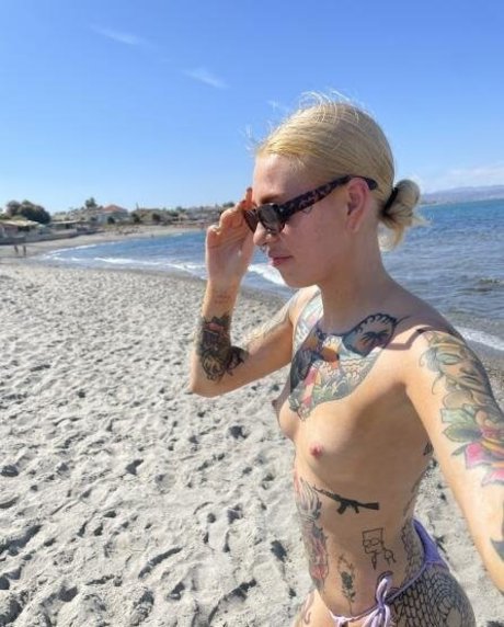 Aurajoutsenlampi schöne nackten foto