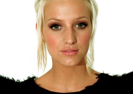 Ashlee Nicole Simpson hd heiße fotos