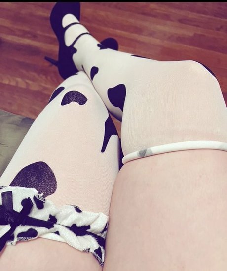 schwarze oma-onlyfans hübsche erotische bild