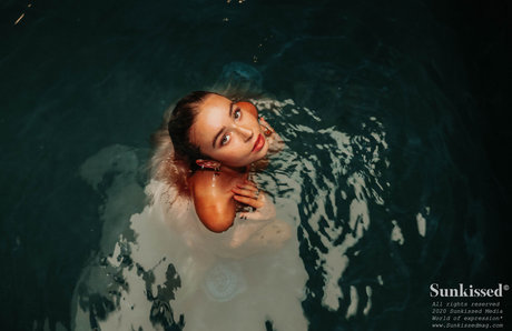 Sunkissedmag kunst sexy archiv