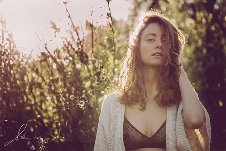 Yael Gayaa hübsche fotos