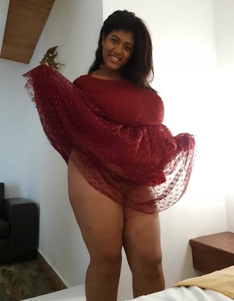 Kristina Milan erotische pornografische foto