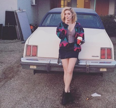 Alexis Raich erwachsene kunst galerien