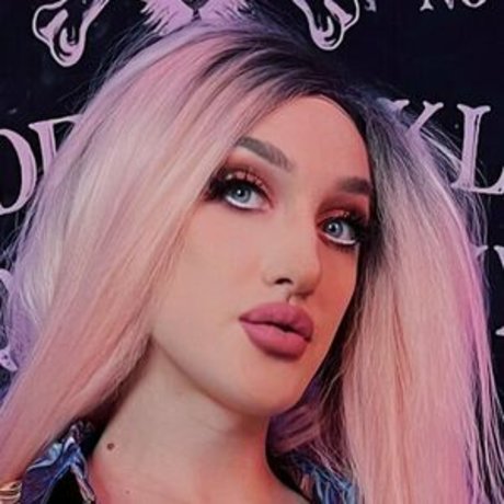 urpinkflower schauspielerin hübsche bilder