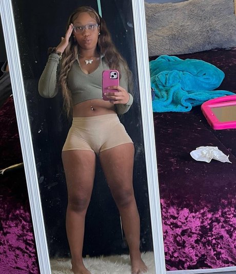 nicoleniyah kunst perfekte galerie