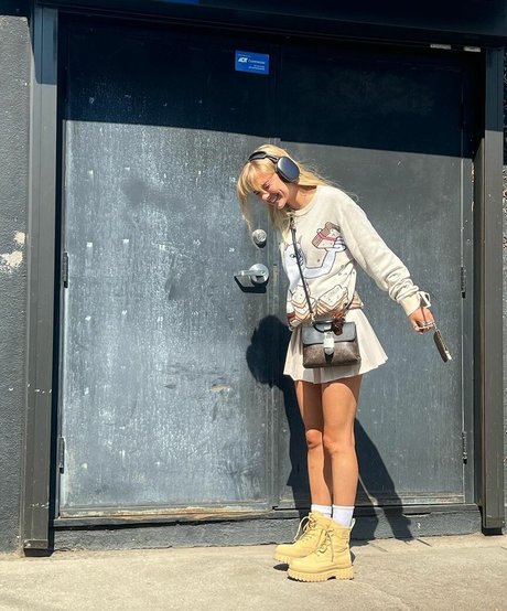 Jessica Belkin schauspielerin erwachsene bilder