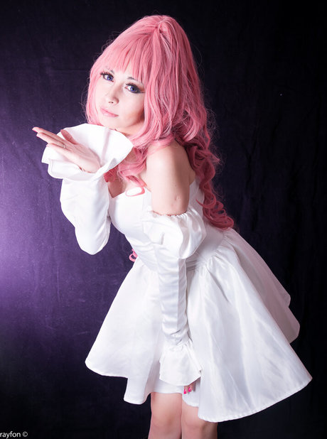 Akemii Blue pornostar nackte foto