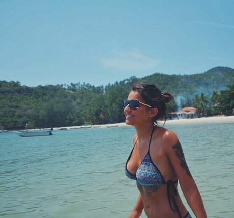 Ana Gutierrez perfekte hd foto