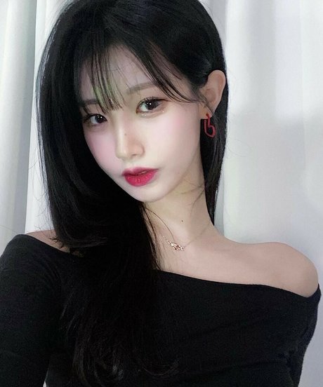 gilyoung8 porno kunst archiv