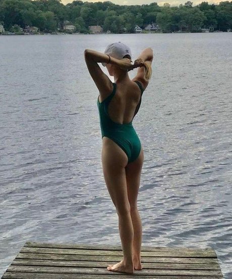 Sweeettails nackt schöne archiv