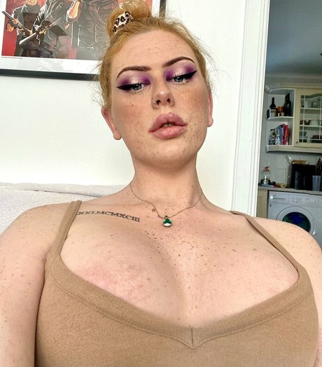 Rogue Robinson top xxx foto