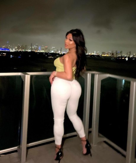 Jaslyn Lee model schöne foto