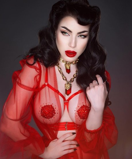 Threnody In Velvet kunst akt bilder