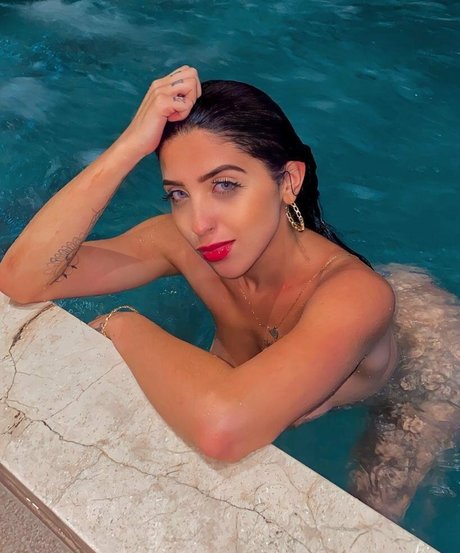 Satti exklusive nackte fotos