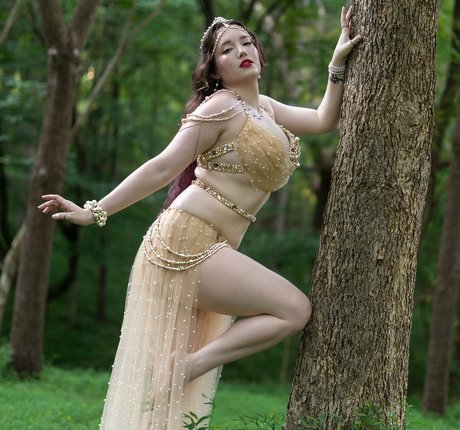 MagnoliaBellydance hd erwachsene bilder