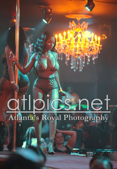 Nisha Thomas kunst nackte foto