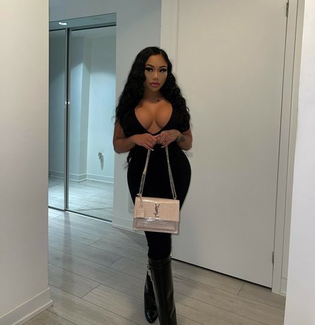 lissythedoll exklusive porno fotos