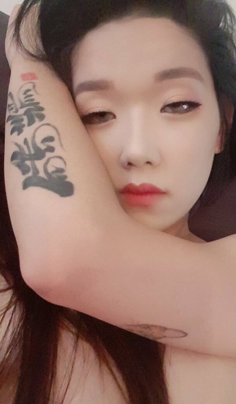 Marie C Palot exklusive nackten bild