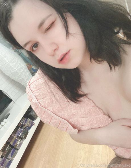 MintyMiyako beste erotische bilder