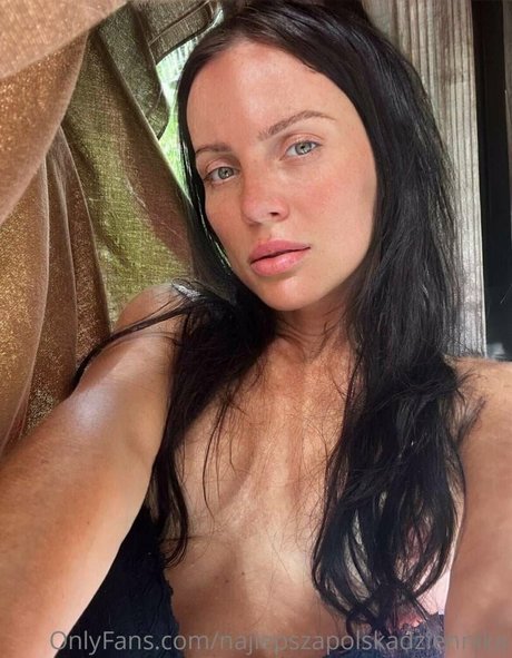 Monika Laskowska nackt hübsche foto