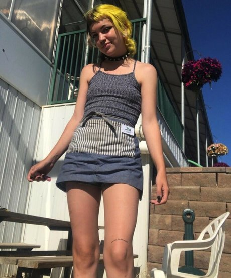 Ch0ke Cherry erotische exklusive galerien