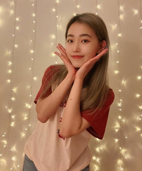 Yoojin exklusive top archiv