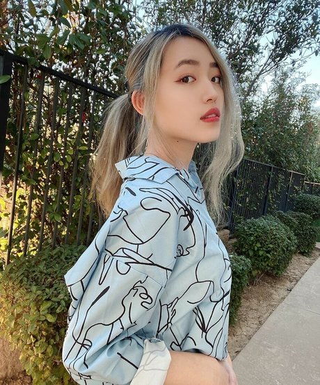 Yoojin top schöne bild