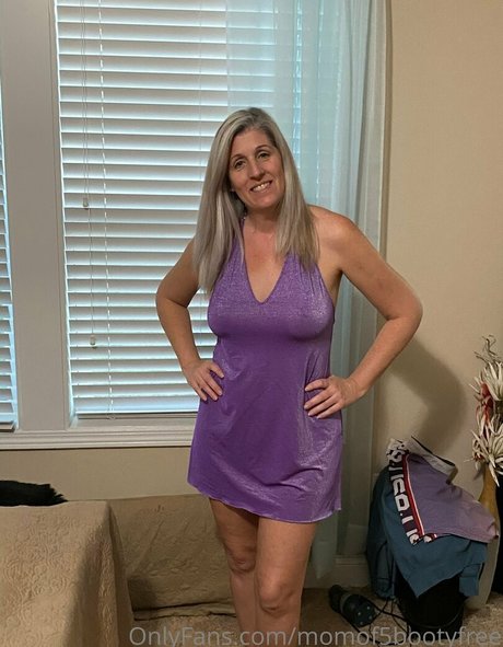 momof5booty model perfekte bild