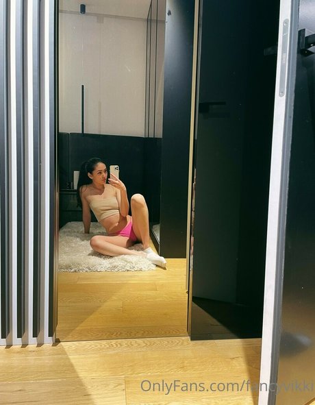 FancyVikki hübsche porno bild