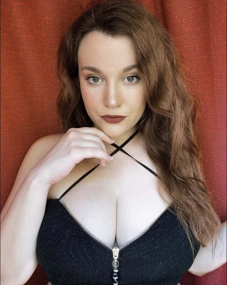 Carmen Curvy pornostar kostenlose bild