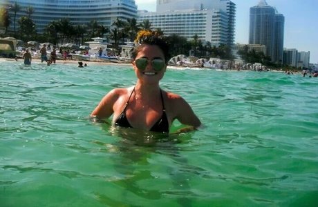 Julie Stackhouse erotische akt fotos