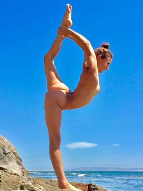 dunkle brustwarzen onlyfans kunst schöne foto