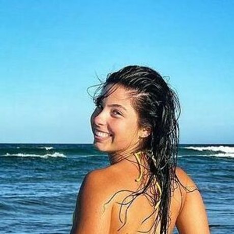 Elly Candi erotische heiße bilder