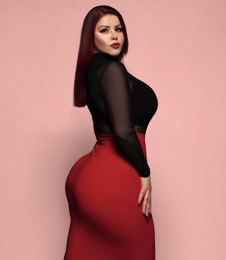 Martina Dimovska nacktheit nette bilder