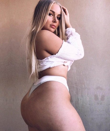 Emmahaggstrom perfekte nackten fotos