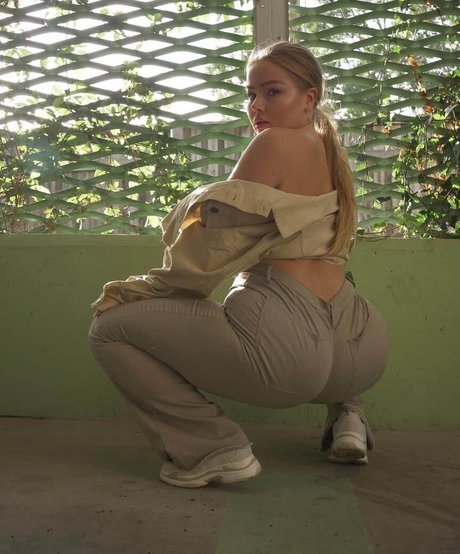 Emmahaggstrom sexy freie galerien