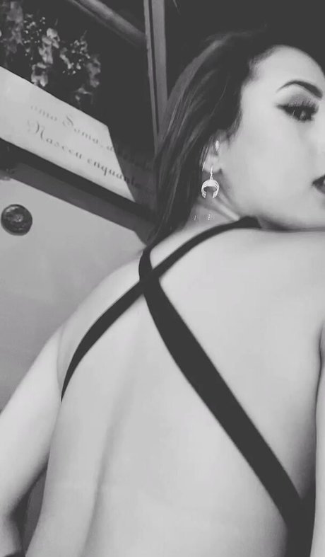 Laura Victoria model erotische foto